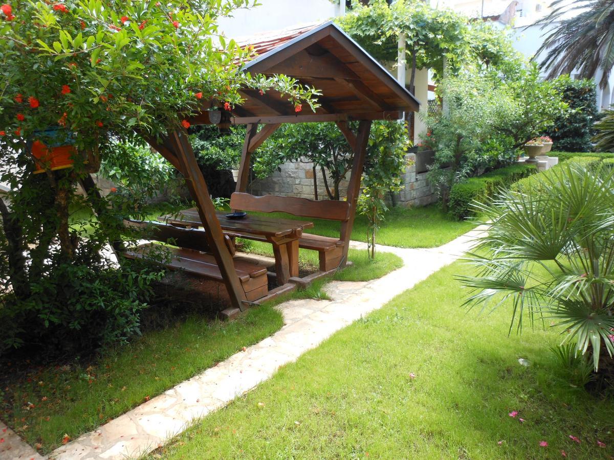 Maris Garden Апартаменты Петровац
