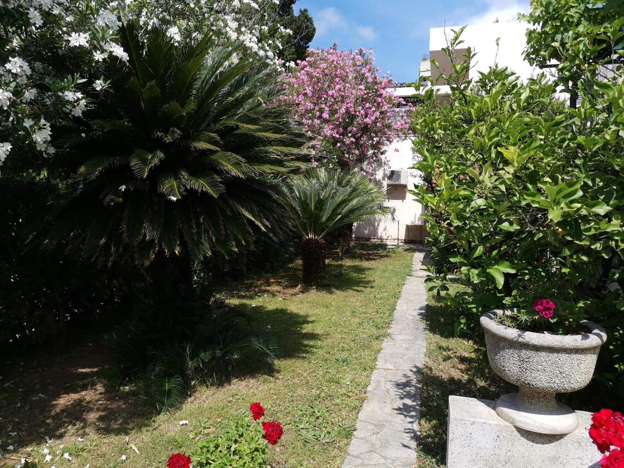 Maris Garden Appartement